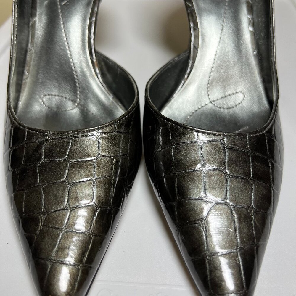 New:  Anne Klein Christa Pump 5.5M Pewter Grey